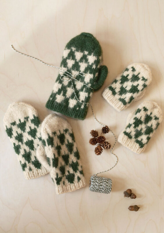 Christmas Tree Mittens